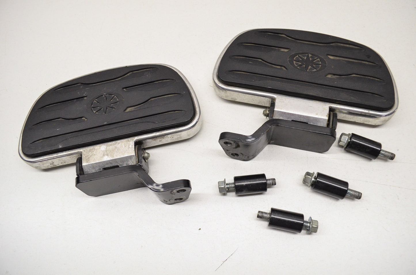 OEM Yamaha STR-4YE57-20-02 Passenger Floorboard
