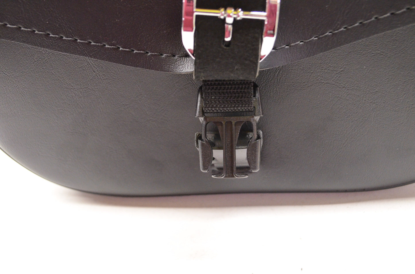 New Willie & Max Rev Vinyl Small Trunk