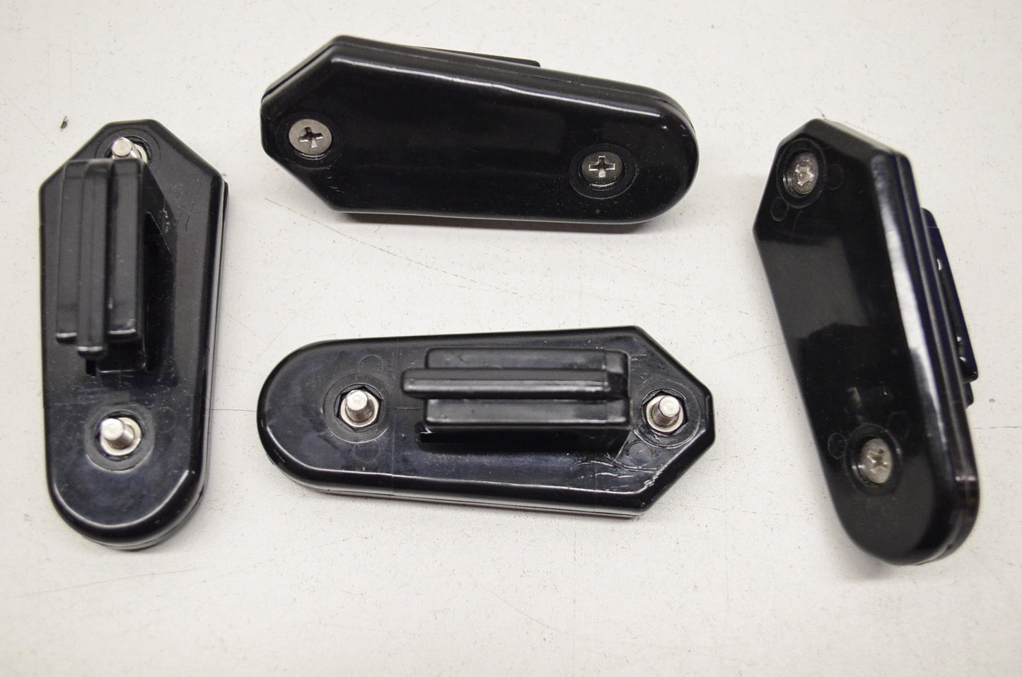 Saddlebag 4 PC Clip Set NOS