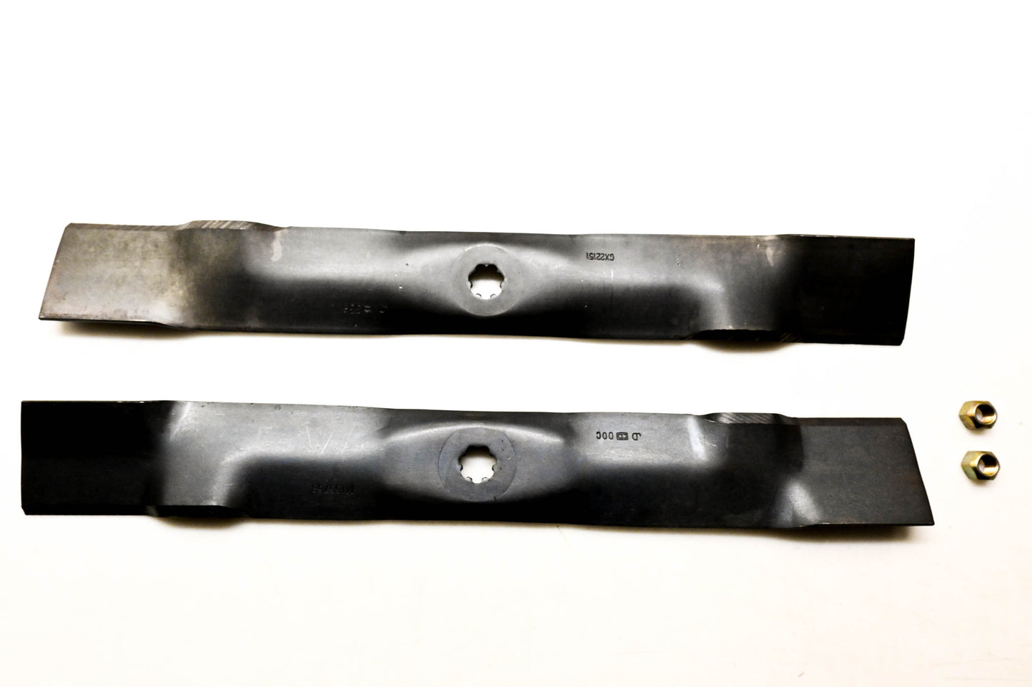 New OEM John Deere AM137332 Blade Kit NOS