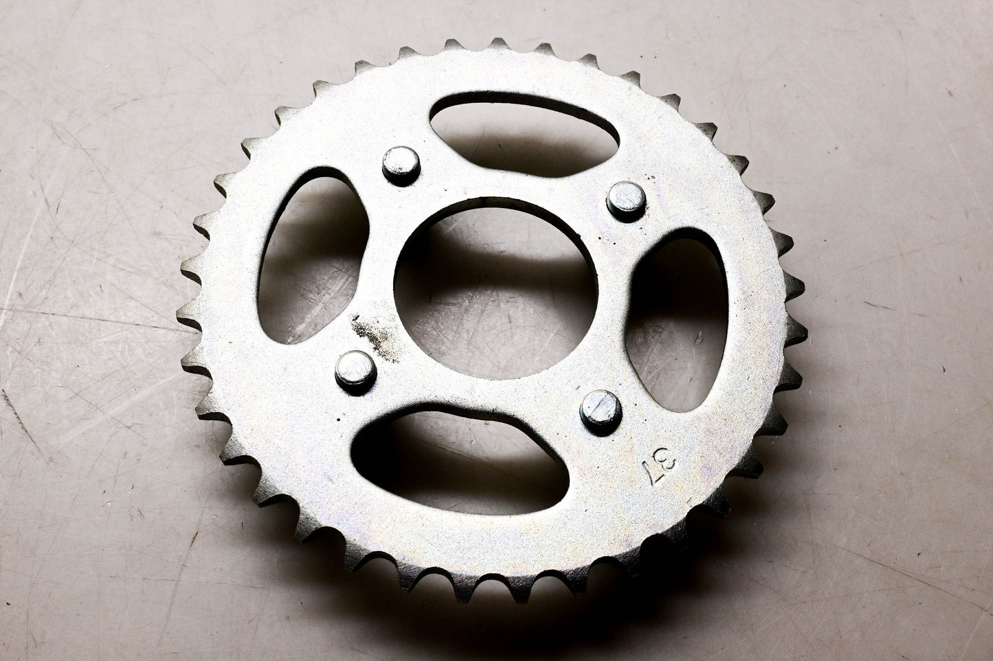 New OEM Honda 41201-195-670 Sprocket 37T NOS
