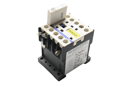 Telemecanique CA3KN 22BD, 2F04473227 Control Relay NOS