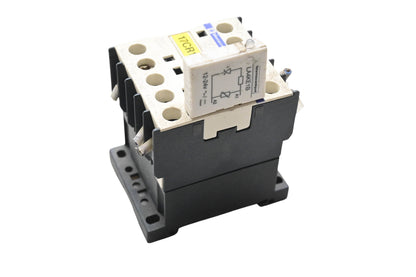 Telemecanique CA3KN 22BD, 2F04473227 Control Relay NOS