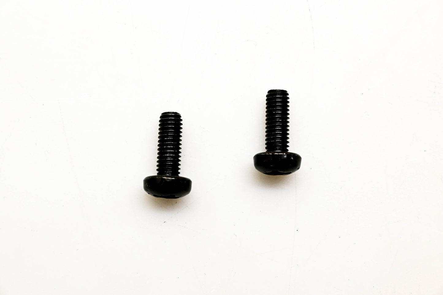 New OEM John Deere 21M7292 Screws Qty 2 NOS