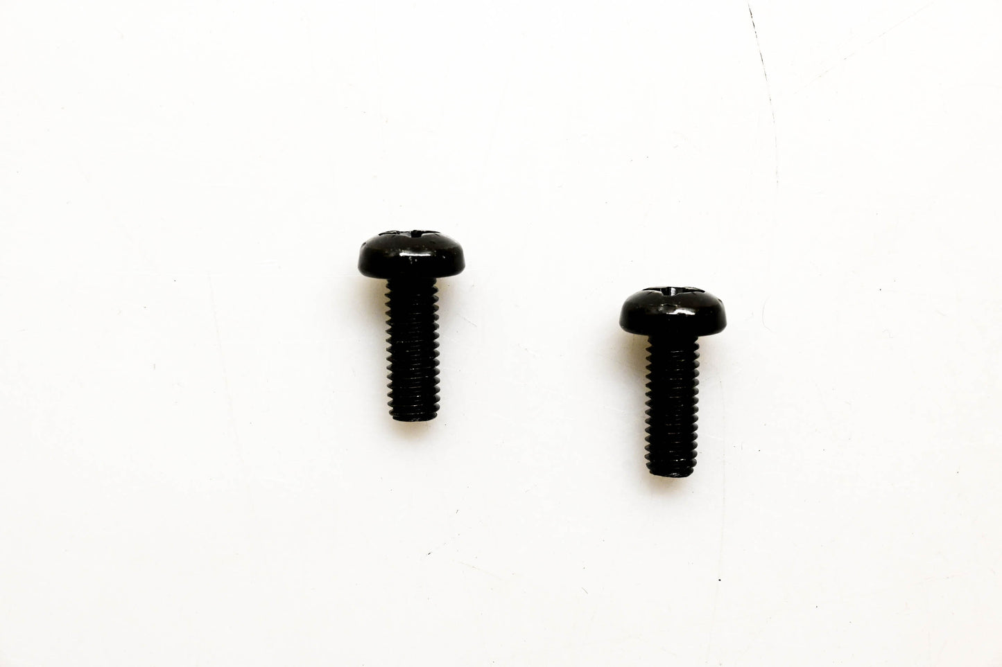 New OEM John Deere 21M7292 Screws Qty 2 NOS