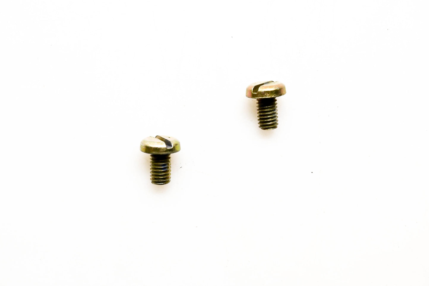 New OEM John Deere 21H1335 Screws Qty 2 NOS