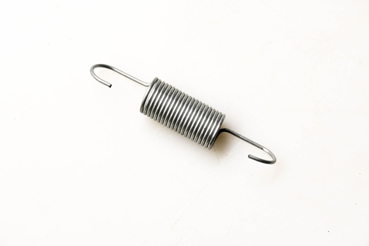 New OEM John Deere M71118 Extension Spring NOS