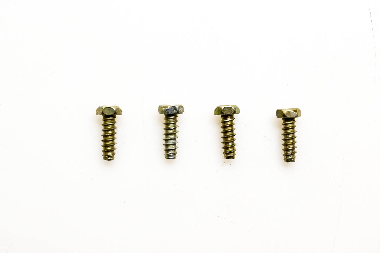 New OEM John Deere 37H73 Screws Qty 4 NOS