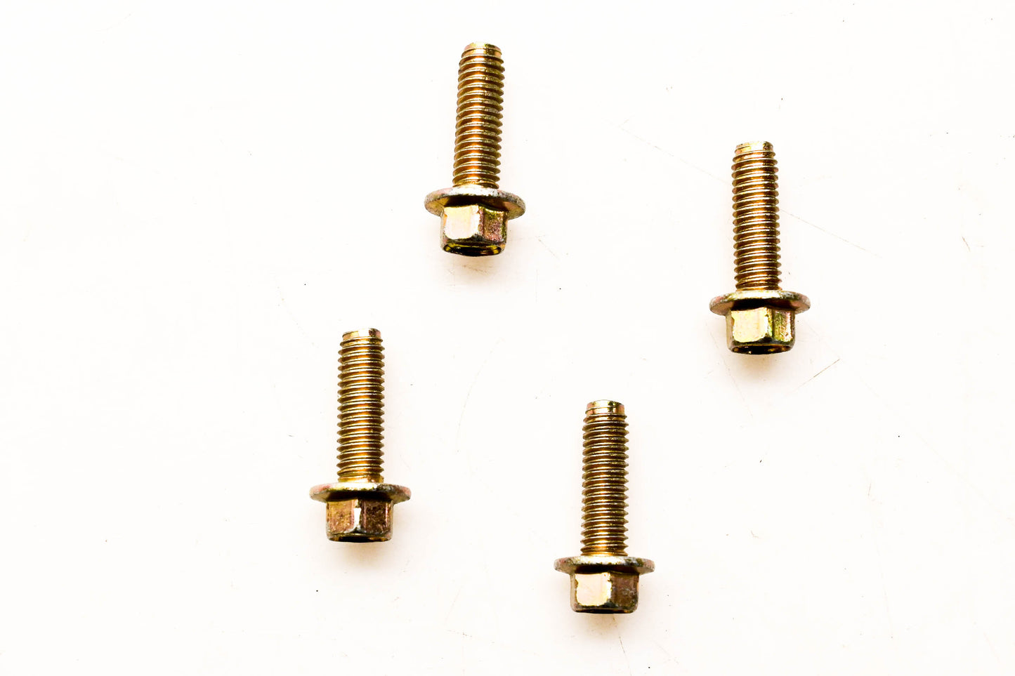 New OEM John Deere 37M7131 Screws Qty 4 NOS