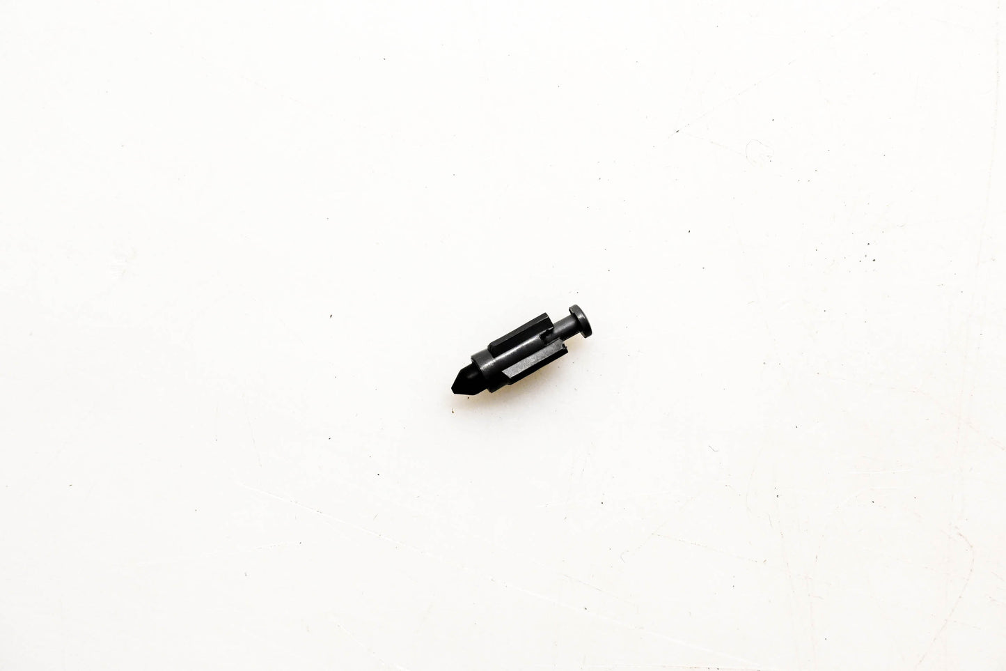 New OEM Briggs & Stratton 696136, M147276 Float Needle Valve NOS