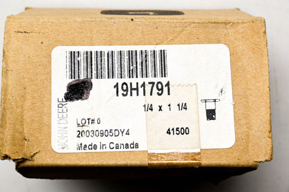 New OEM John Deere 19H1791 Screw 1/4 x 1/4 NOS