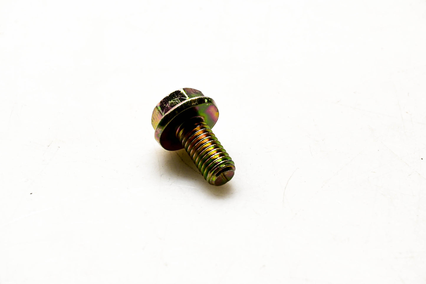 New OEM John Deere 19M7865 Screw M8 x 16 NOS