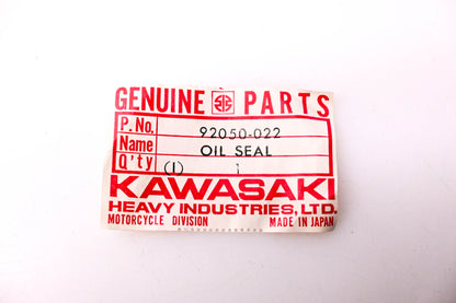 New OEM Kawasaki 92050-022 TC255210 Oil Seal NOS