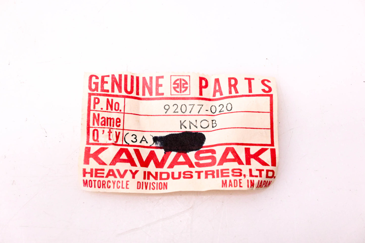 New OEM Kawasaki 92077-020 Side Cover Knob NOS