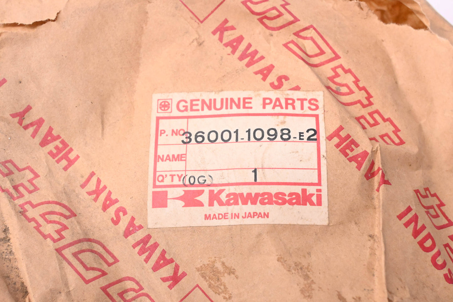 New OEM Kawasaki 36001-1098-E2 Right Side Chain Cover NOS