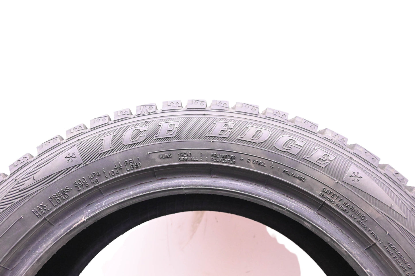 Sumitomo Tires202-46 Sumitomo Ice Edge Tire 185/55R15 82T NOS