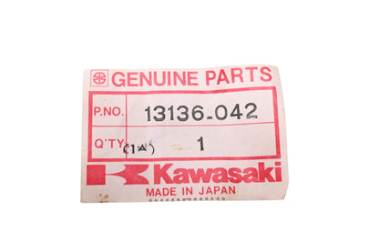 New OEM Kawasaki 13136-042 Drive Shaft Top Gear NOS