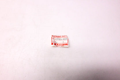 New OEM Kawasaki 32033-1902 Oil Pipe NOS