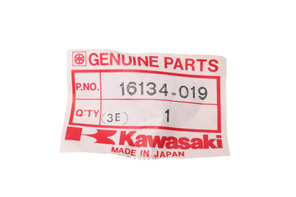 New OEM Kawasaki 16134-019 Oil Pipe NOS