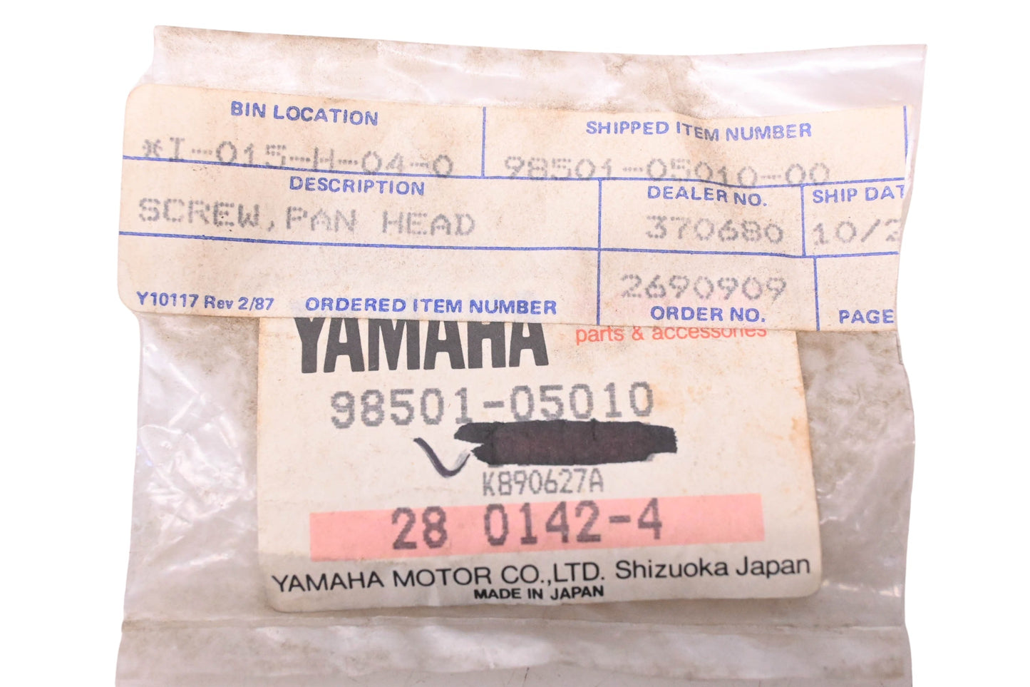New OEM Yamaha 98501-05010-00 Pan Head Screw NOS