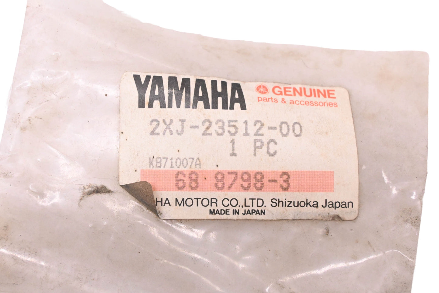 New OEM Yamaha 2XJ-23512-00-00 Front Left Steering Knuckle NOS