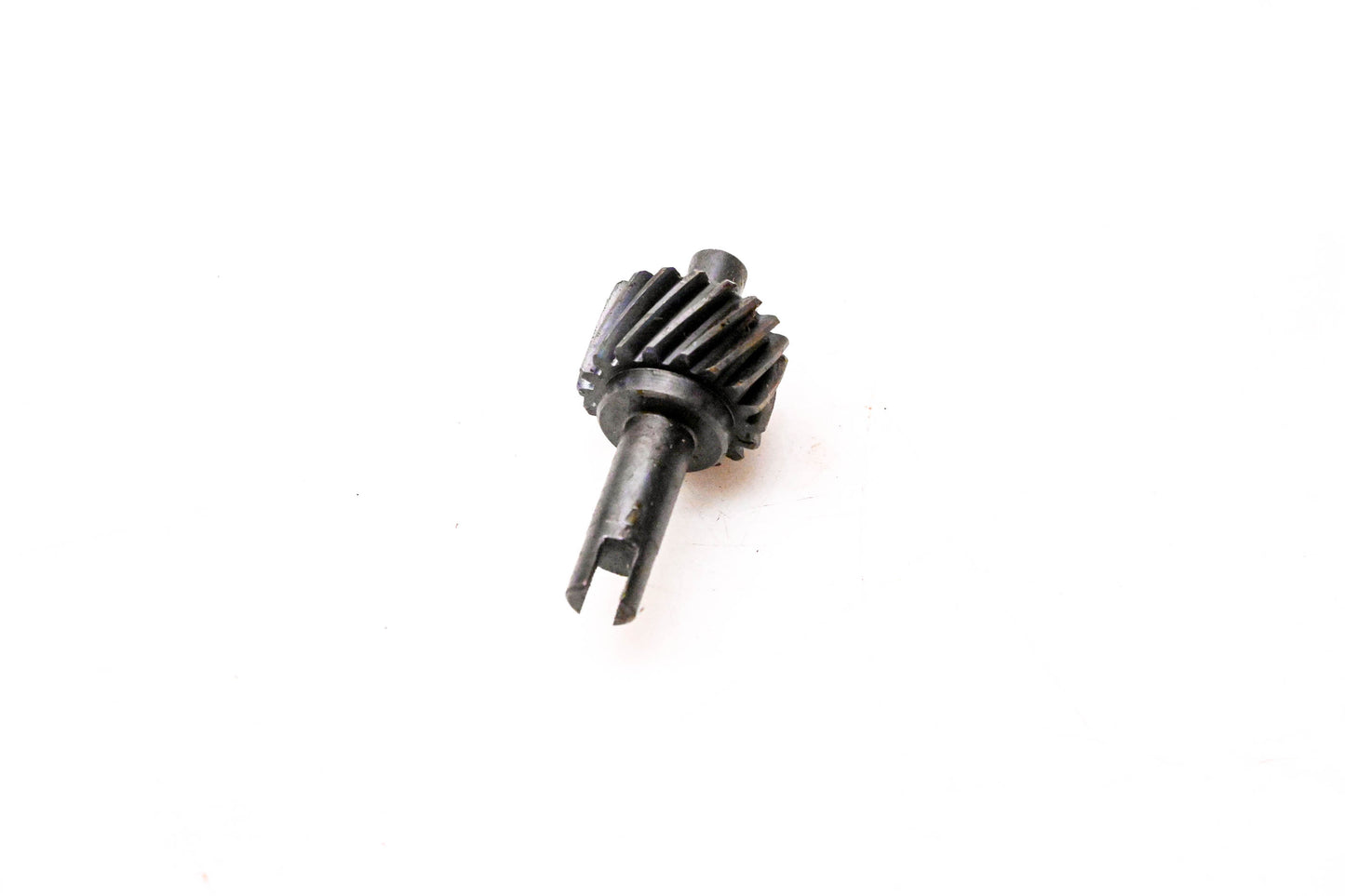 New OEM Kawasaki 16085-011 Oil Pump Gear NOS