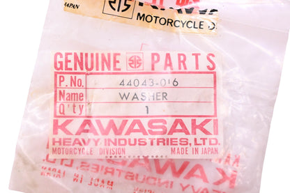 New OEM Kawasaki 44043-016 Steering Stem Head Washer NOS