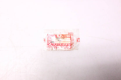 New OEM Kawasaki 13061-020 Kick Starter Pedal Boss NOS