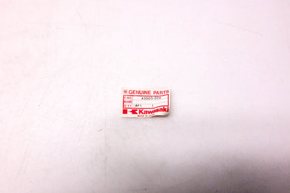 New OEM Kawasaki 43060-004 Front Brake Pipe NOS