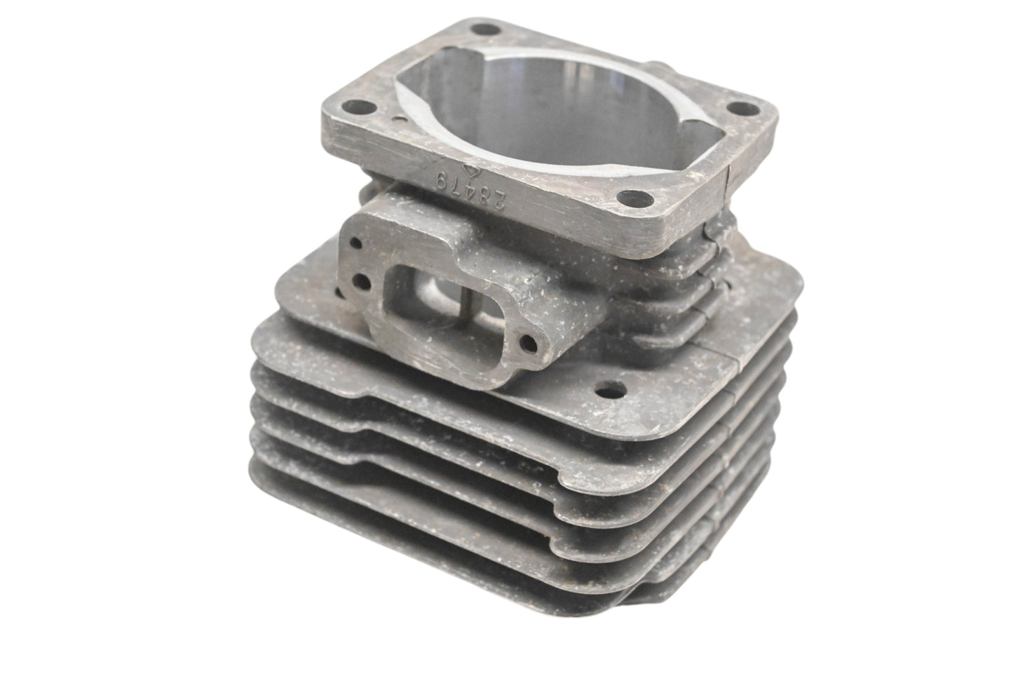 Poulan 530012066, 28479 Chainsaw Cylinder Head NOS
