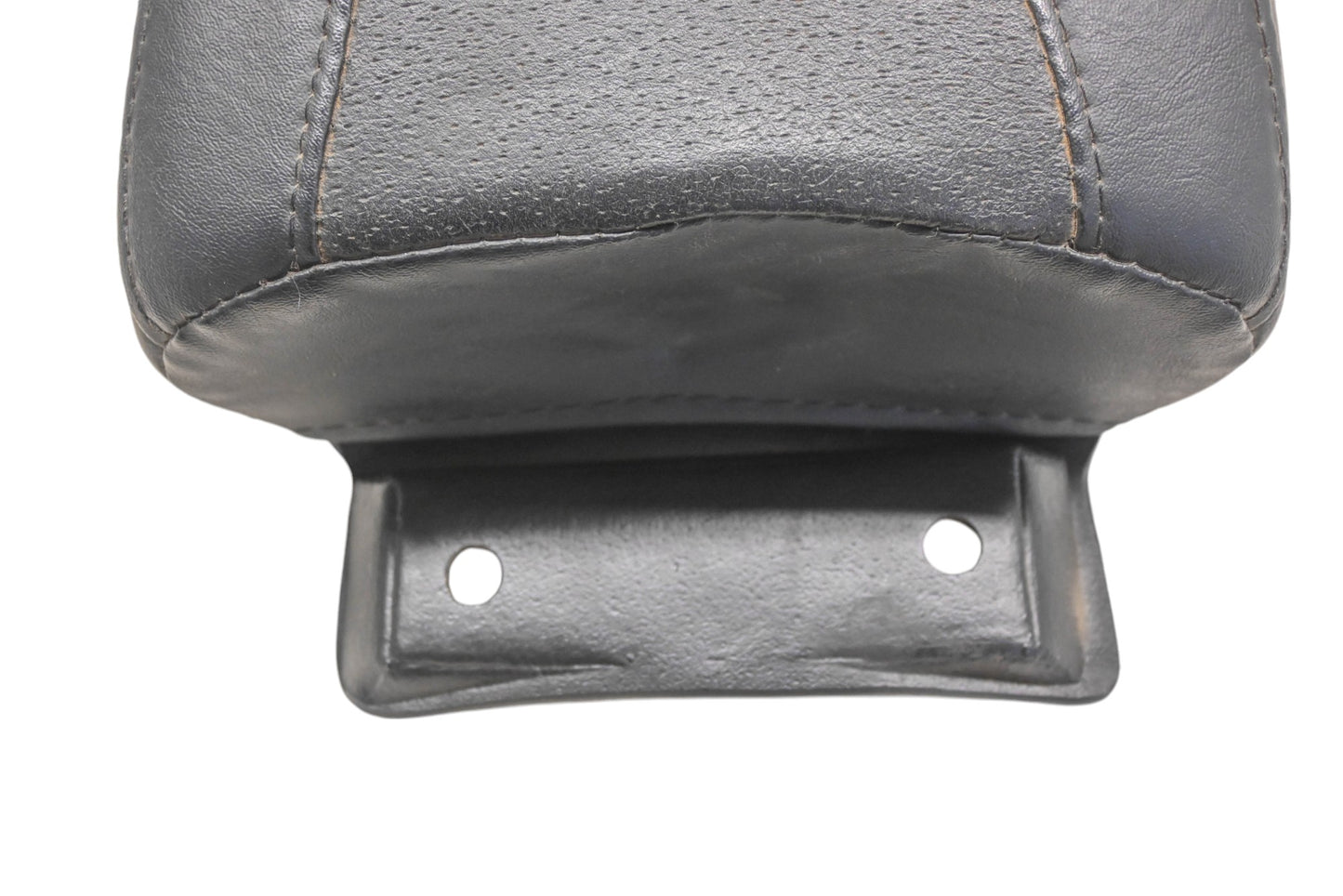 New OEM Harley-Davidson 52209-90A 2000-06 Fatboy Rear Passenger Seat NOS