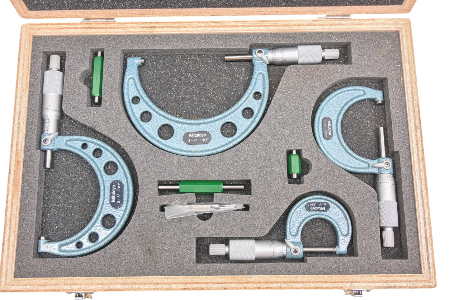 Mitutoyo 103-930 Outside Micrometer Gage Kit