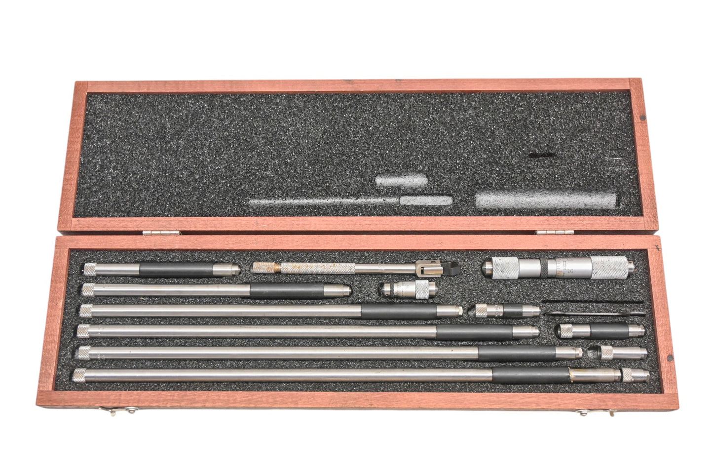 Starrett 823 Tubular Inside Micrometer Kit