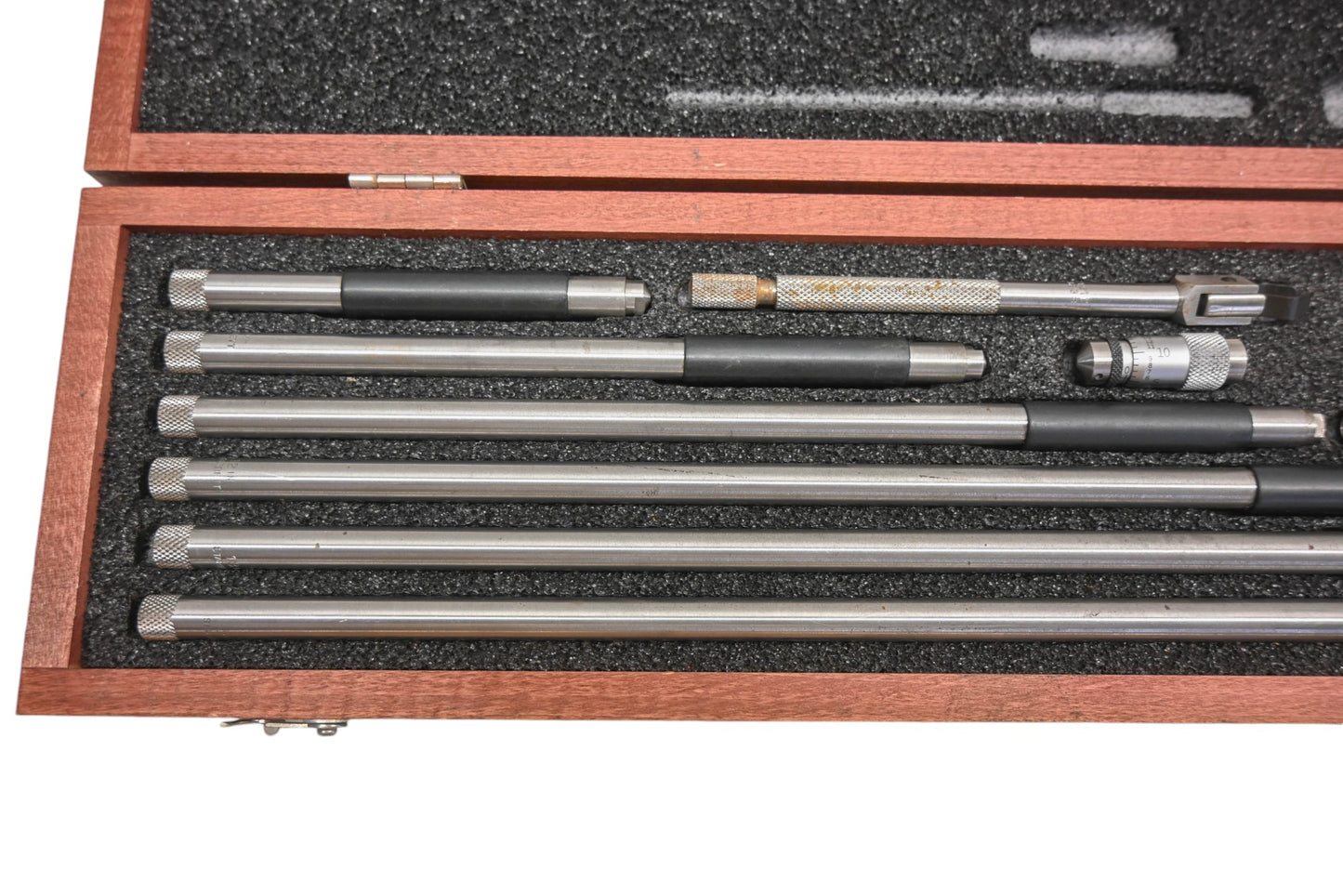 Starrett 823 Tubular Inside Micrometer Kit