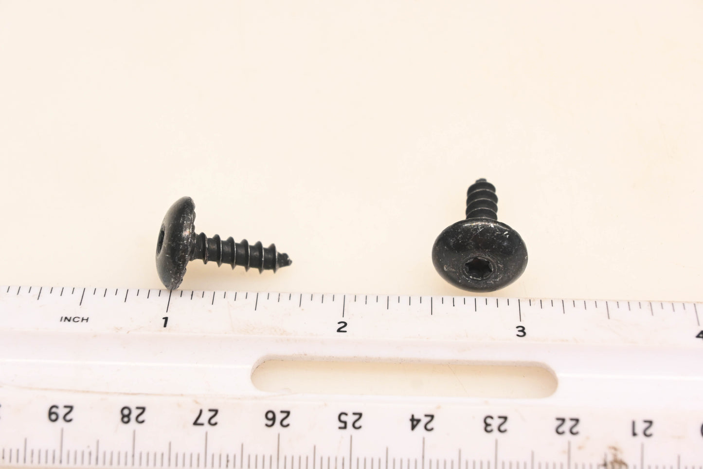 New OEM Arctic Cat 1623-129 Self Tapping Screws Qty 2 NOS