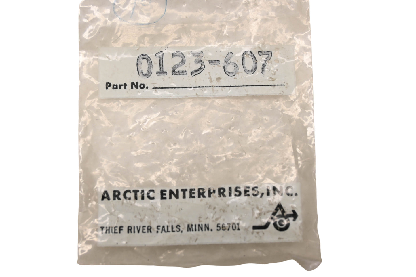 New OEM Arctic Cat 0123-607 Screws Qty 2 NOS