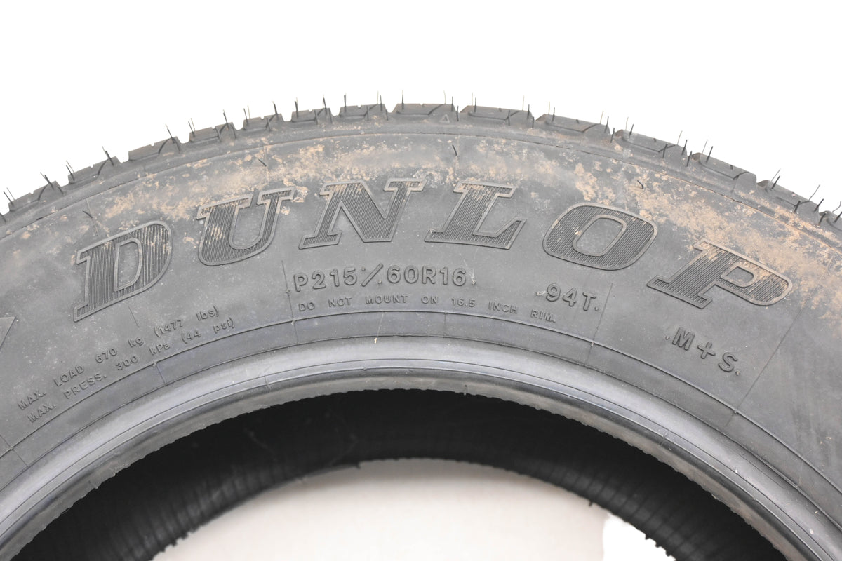 Dunlop 266-0020-64, 198538 Signature P215/60R16 94T Touring Tire NOS