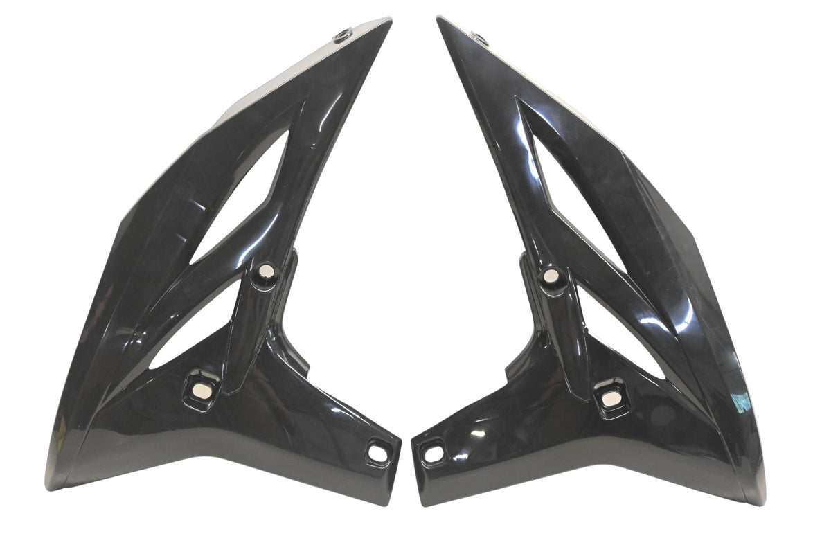 UFO Plast 0520-0990, YA04828001 Black Radiator Shroud Kit NOS