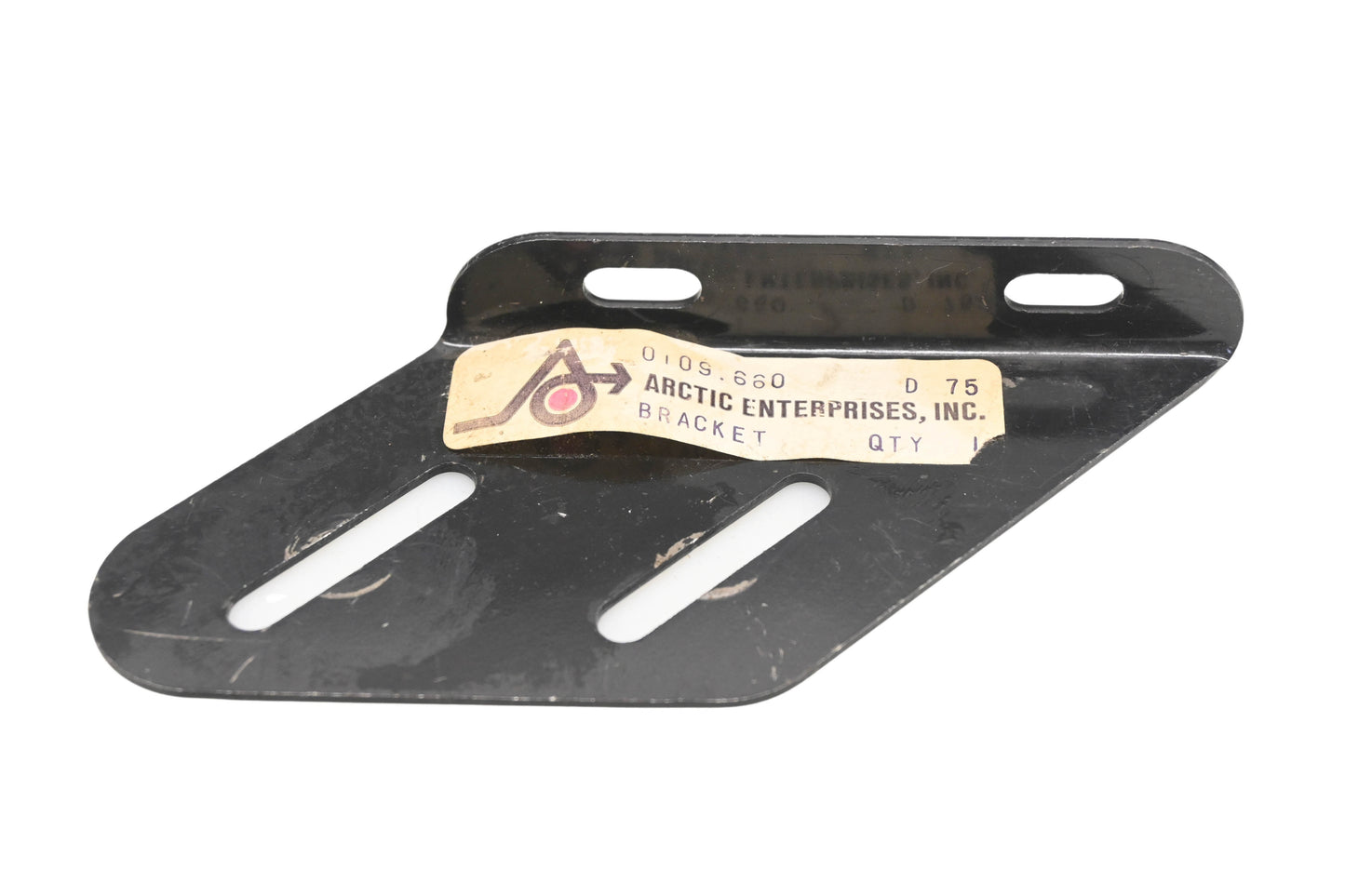 New OEM Arctic Cat 0109-660 Righthand Mount Bracket NOS
