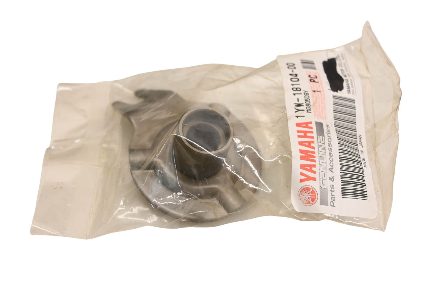 New OEM Yamaha 1YW-18104-00-00 Shift Shaft Guide NOS