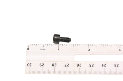 New OEM Yamaha 9131M-05010-00 Bolt NOS