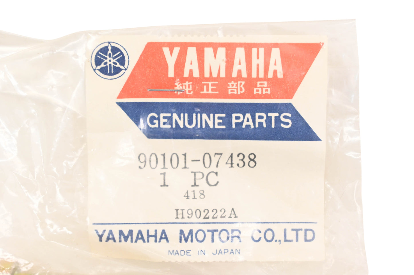 New OEM Yamaha 90101-07438-00 Stator Bolt NOS