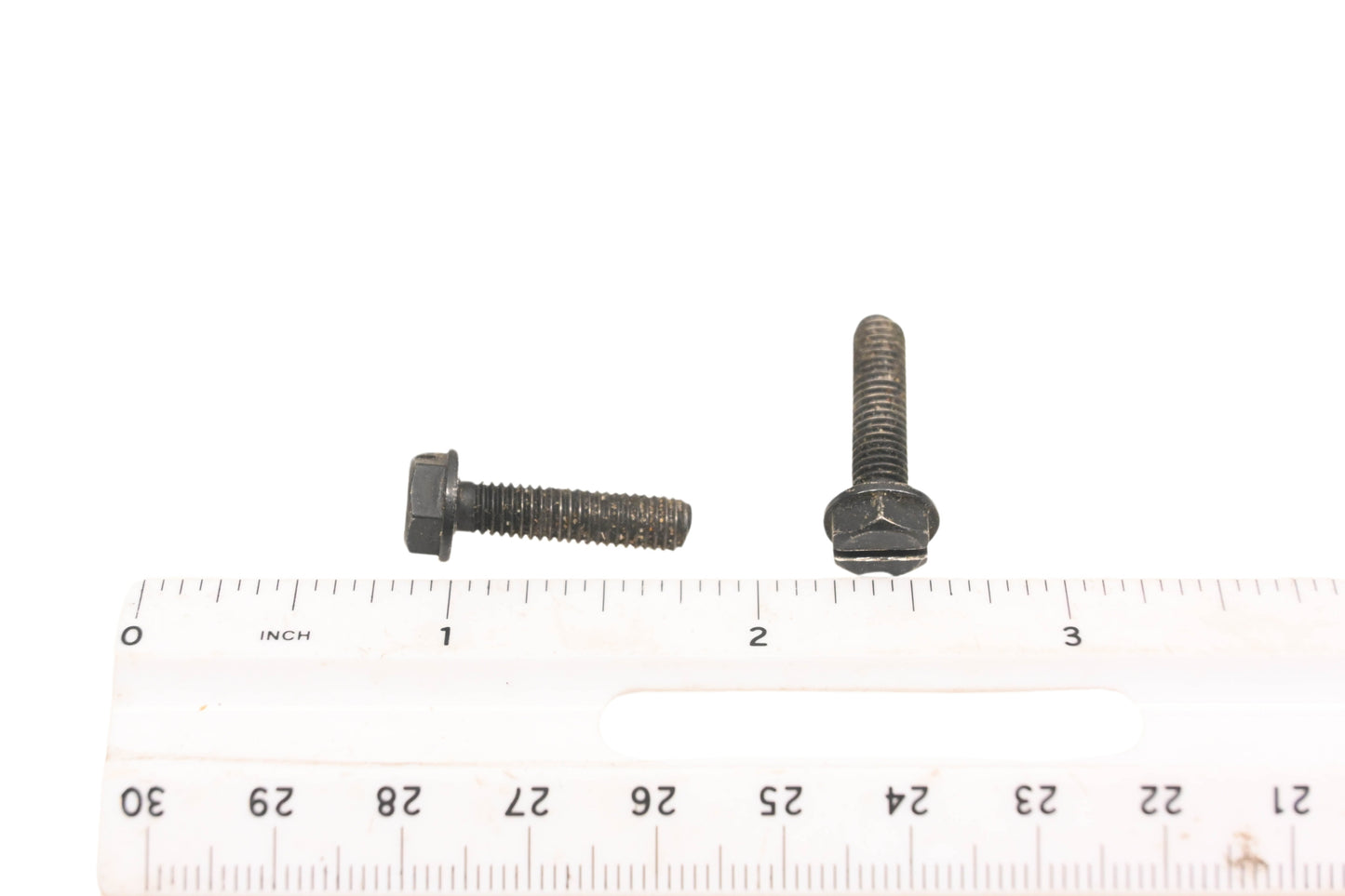 New OEM Yamaha 90105-05M52-00 Washer Based Bolts Qty 2 NOS
