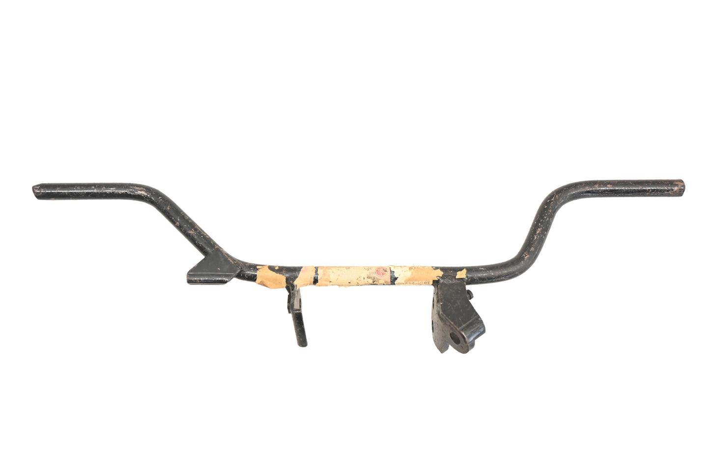 New OEM Yamaha 209-27411-00-33 Footrest Bar NOS