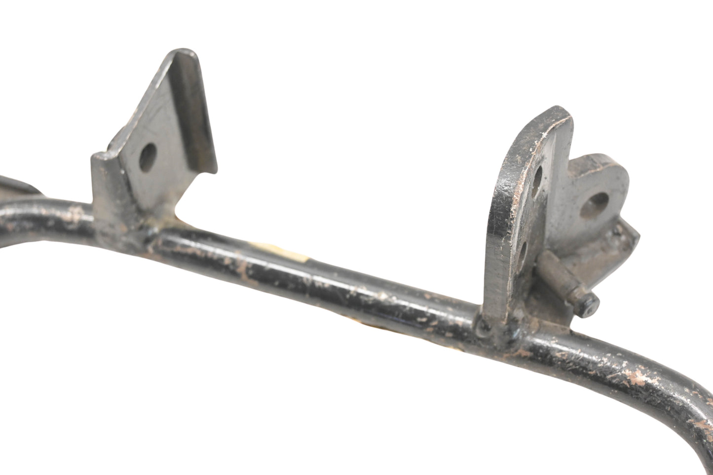 New OEM Yamaha 209-27411-00-33 Footrest Bar NOS
