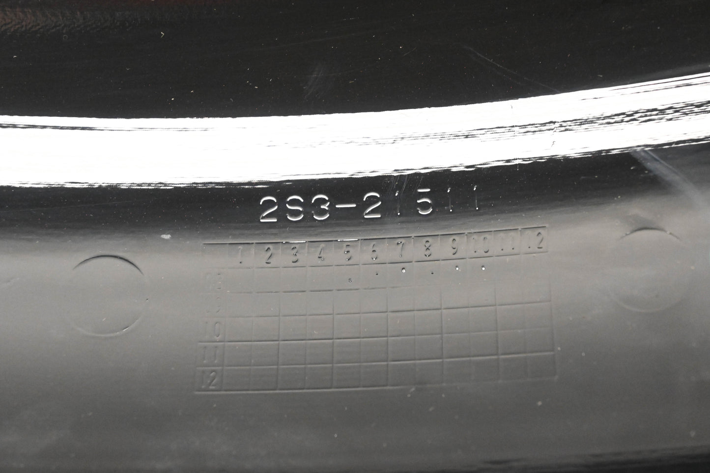 New OEM Yamaha 2S3-21511-00-00 Black Front Fender NOS