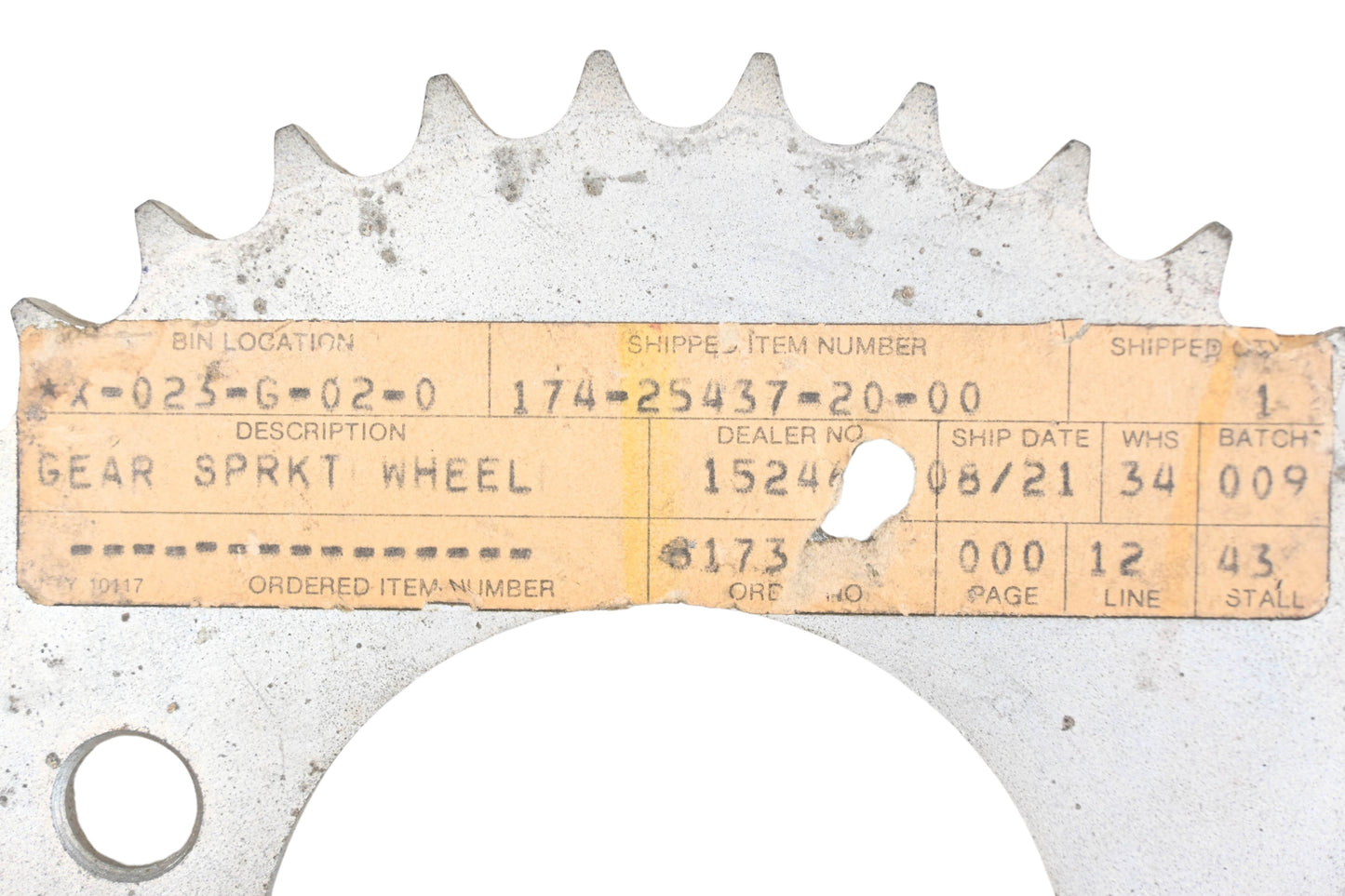 New OEM Yamaha 174-25437-20-00 37T Sprocket NOS