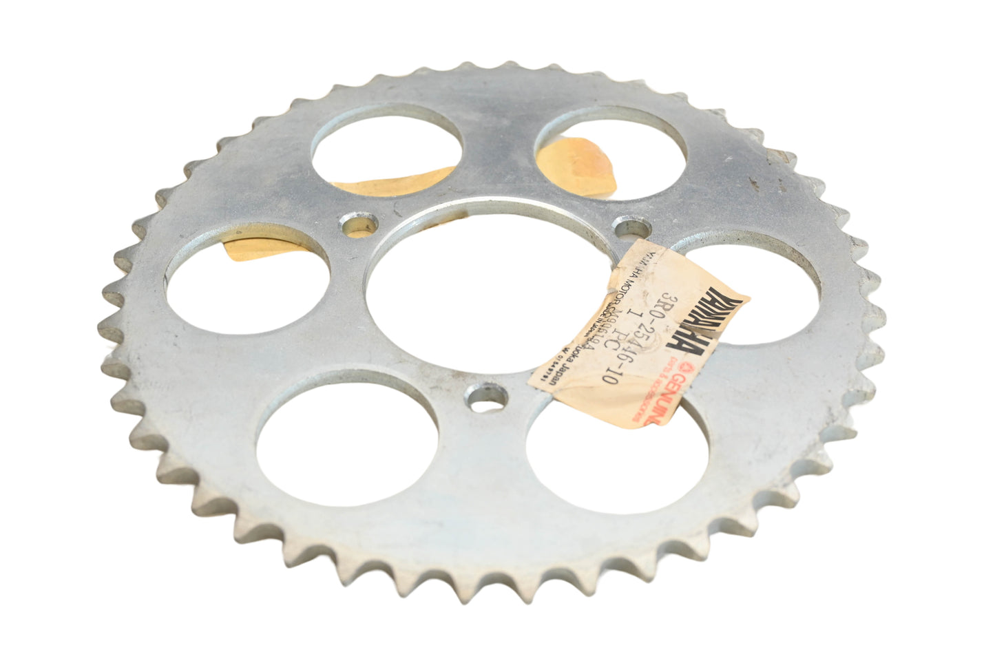 New OEM Yamaha 3R0-25446-10-00 46T Sprocket NOS