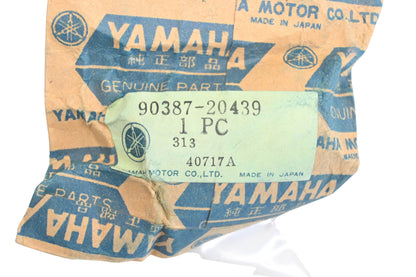 New OEM Yamaha 90387-20439-00 Clutch Collar NOS