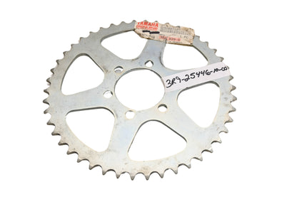 New OEM Yamaha 3R9-25446-10-00 46T Sprocket NOS